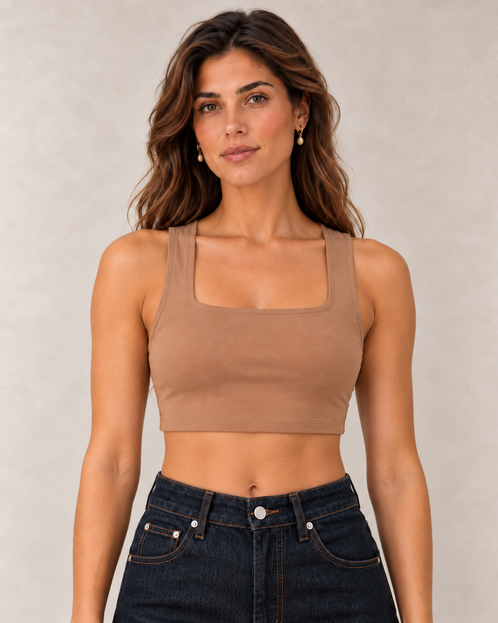 Crop top moka, coupe courte, face