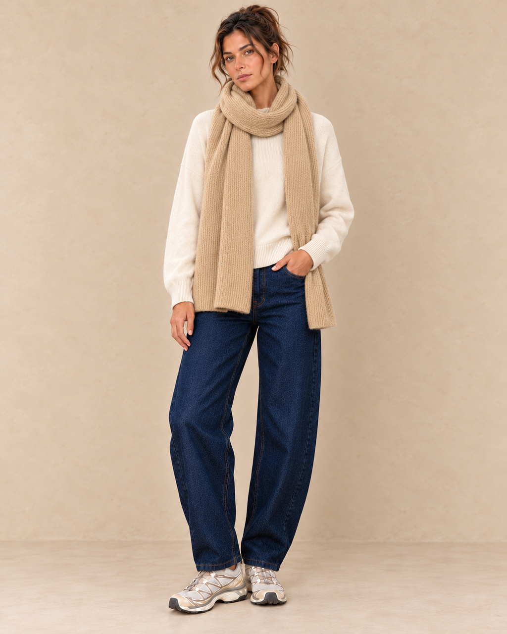 Écharpe côtelée beige — look complet