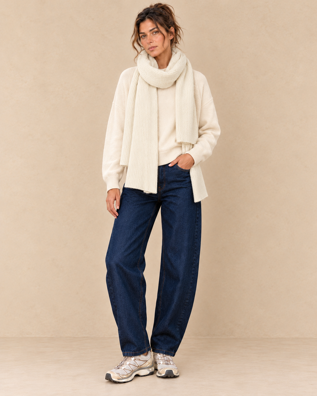 Écharpe côtelée écrue — look complet