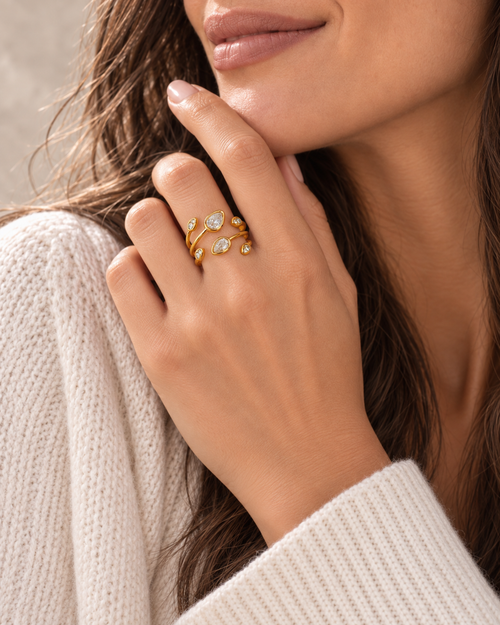 Bague Gouttes de Lumière portée