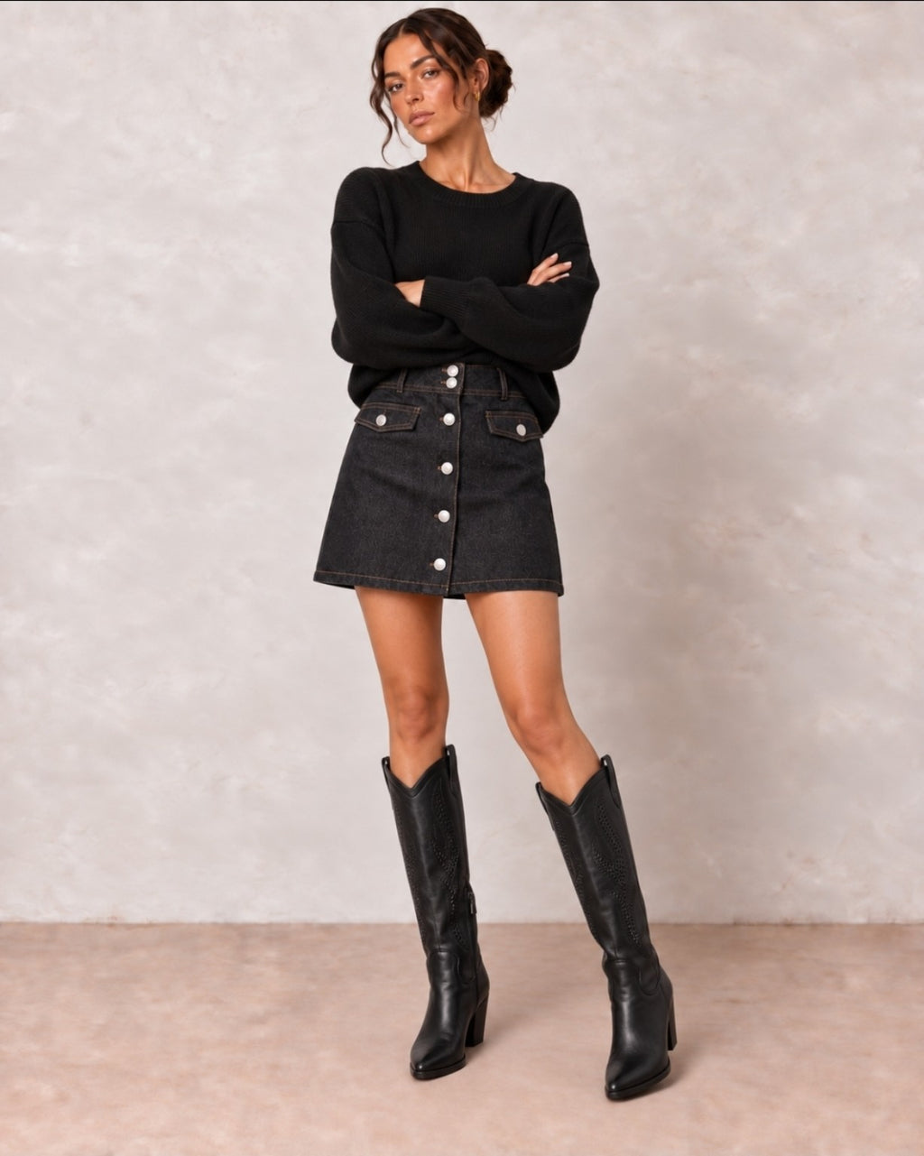 Jupe courte boutonnée façon denim gris - silhouette entière