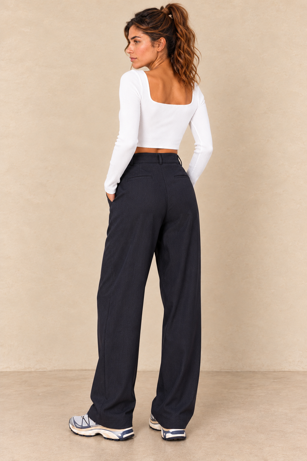 Pantalon à pinces marine – vue de dos