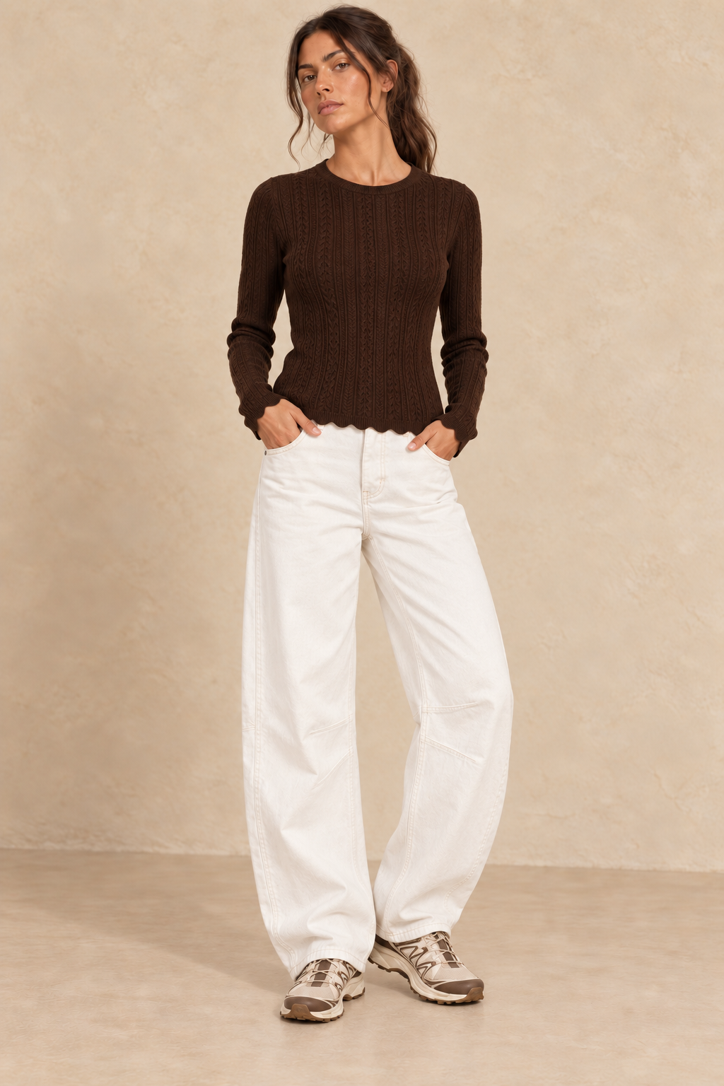 Pull ajusté ajouré chocolat — look complet