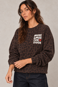 Close-up du sweat léopard chocolat More Amor Por Favor