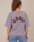 T-shirt loose ICONIC CLUB bleu et chocolat — close-up de dos