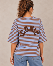 T-shirt loose ICONIC CLUB — bleu et chocolat
